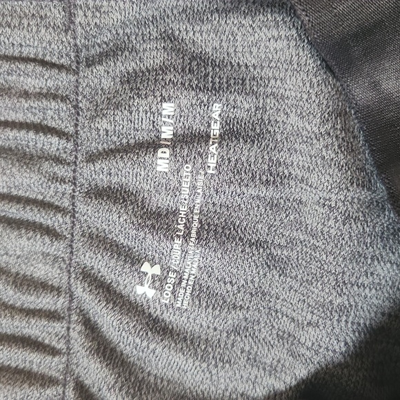 Womens under armour shorts - Picture 2 of 4